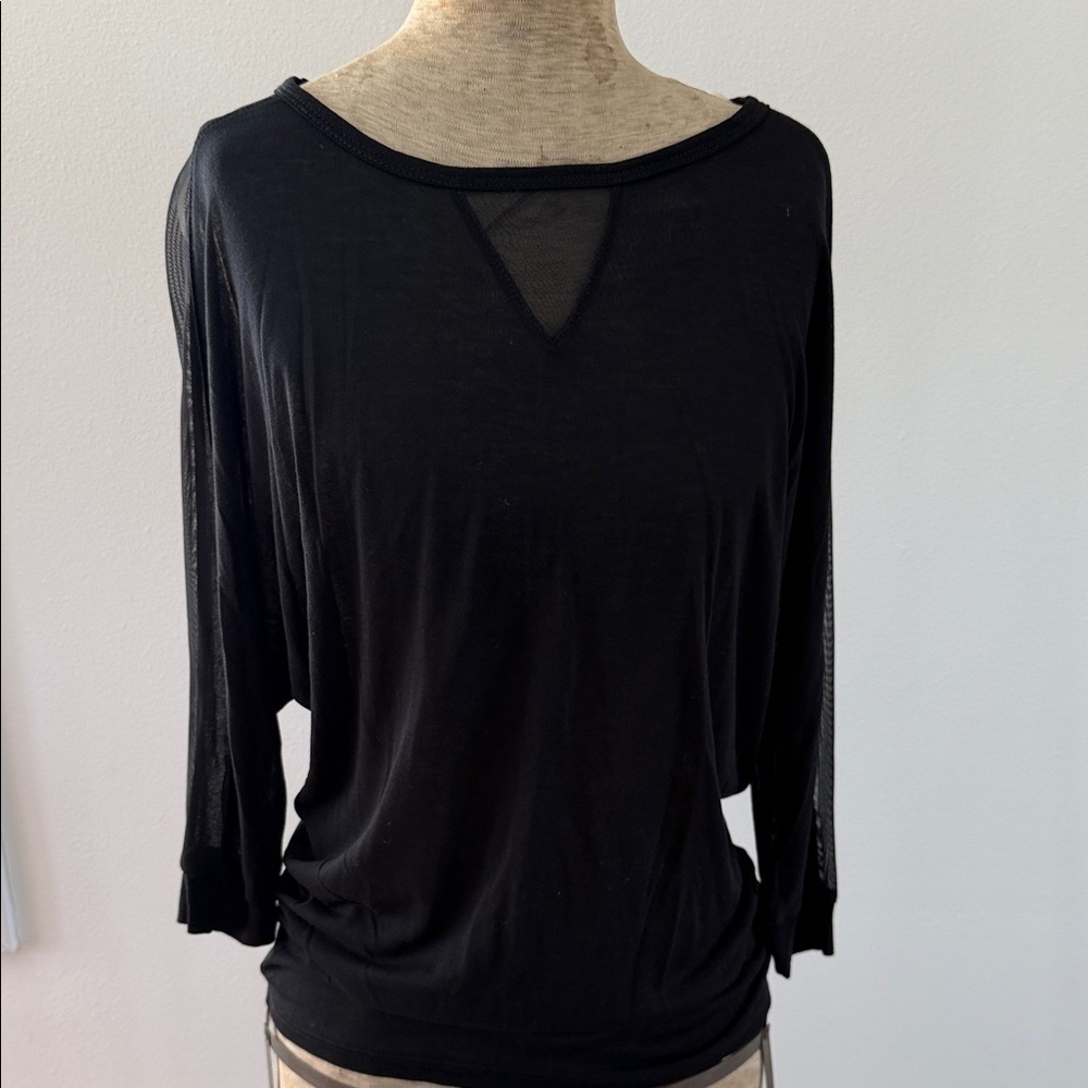 Monteau Women’s Elegant Black Sheer lined 3/4 Sleeve Top Size Small